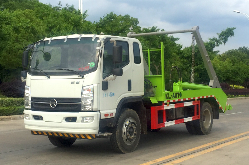 凱馬擺臂式垃圾車 8方垃圾箱