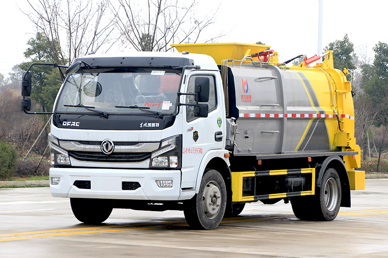 東風(fēng)大多利卡餐廚垃圾車 8方-方罐