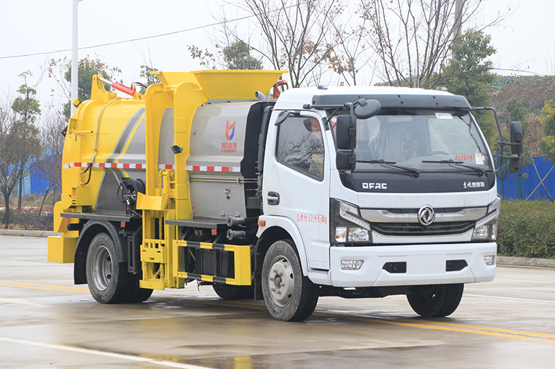 東風(fēng)大多利卡餐廚垃圾車 8方-方罐