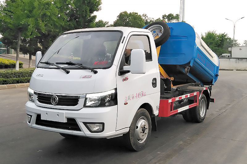 東風(fēng)途逸勾臂垃圾車 3方生活垃圾箱