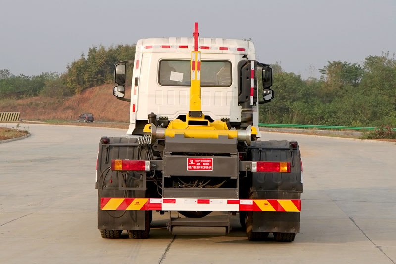 陜汽后雙橋套臂垃圾車 20方