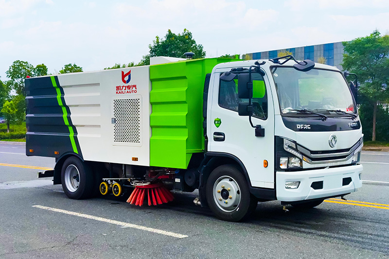 東風大多利卡洗掃車  5垃圾箱  4方清水箱