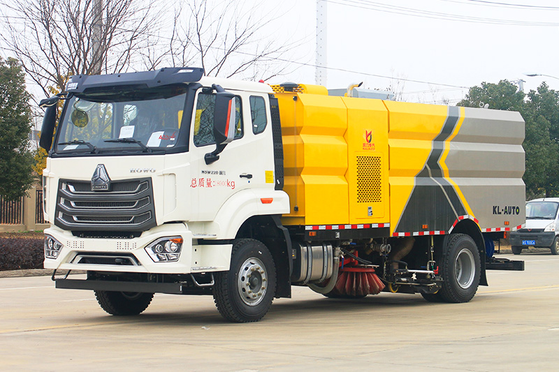 重汽豪沃NX洗掃車  7垃圾箱  9方清水箱